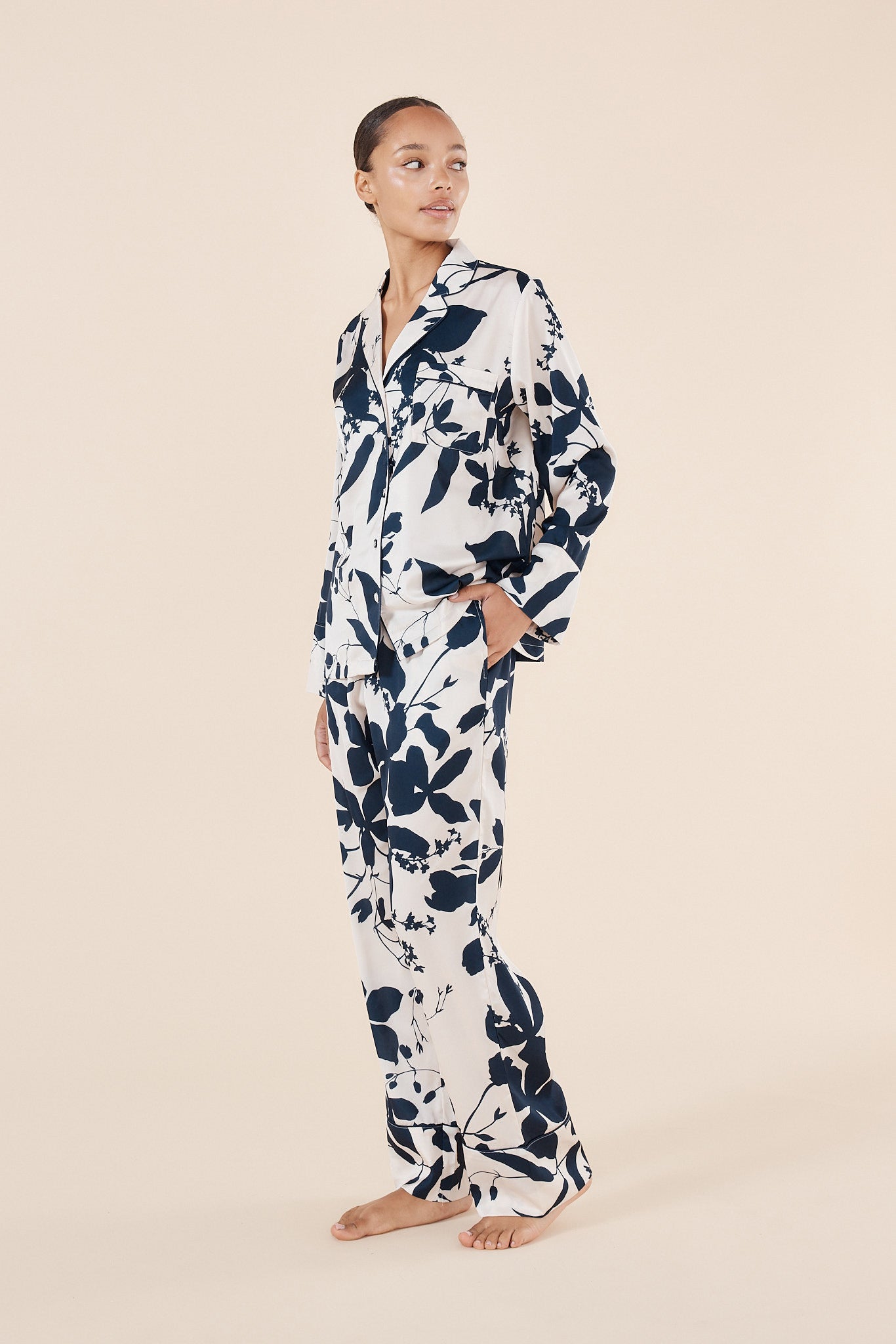 Gingerlilly Ivy Silky Satin Pj Set Navy Floral