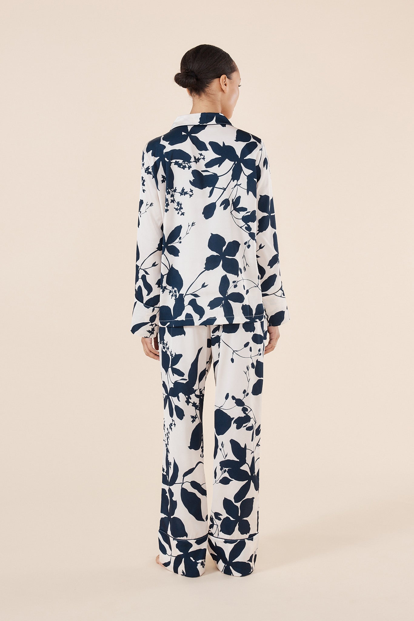 Gingerlilly Ivy Silky Satin Pj Set Navy Floral