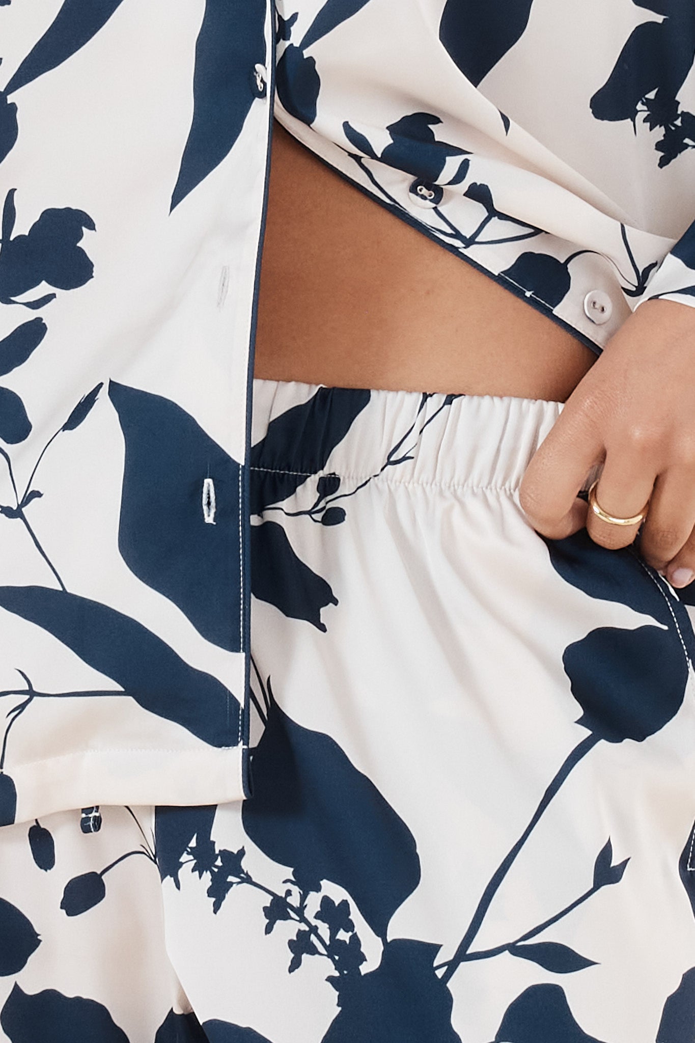 Gingerlilly Ivy Silky Satin Pj Set Navy Floral