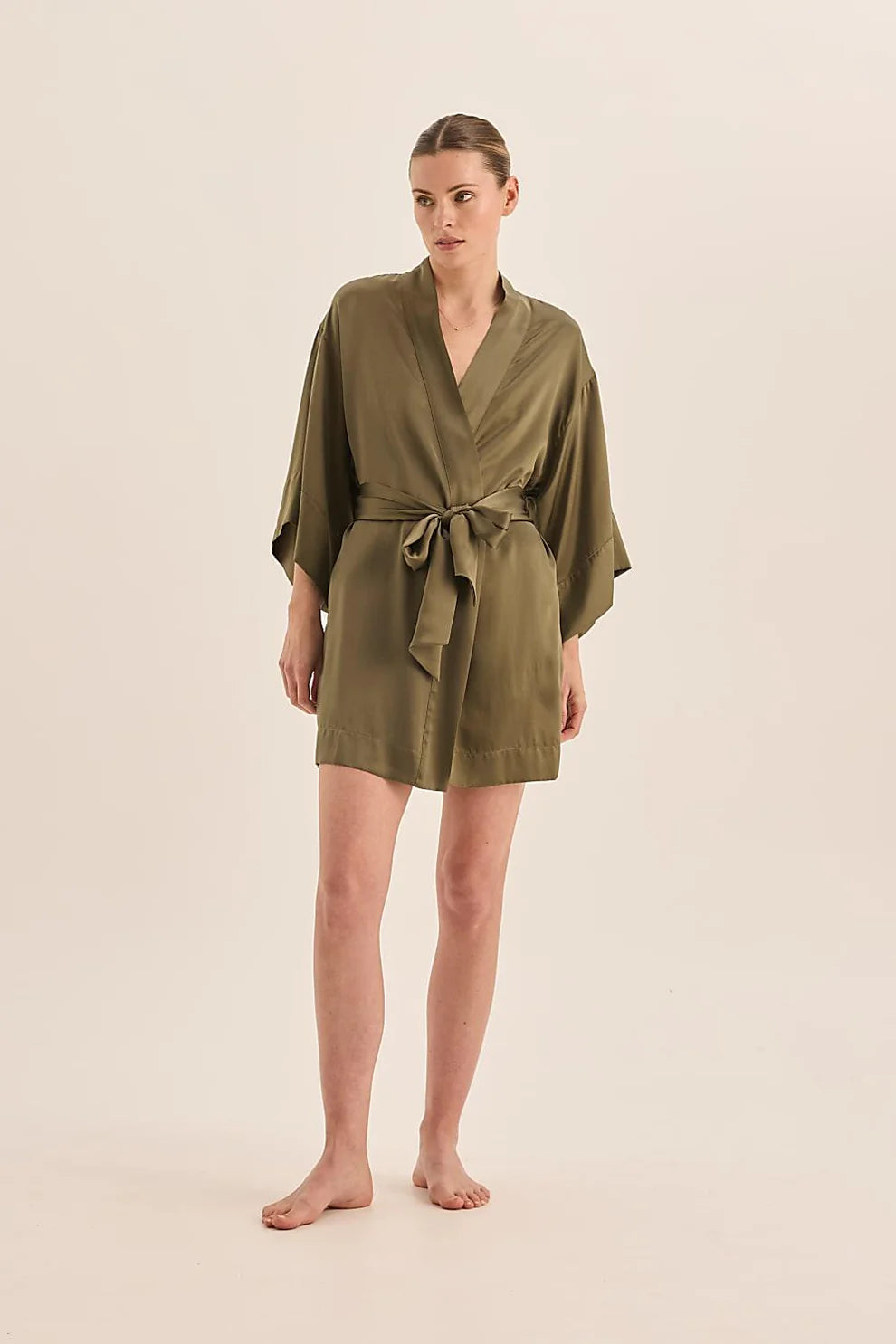 Diamond Pure Silk Olive Short Robe
