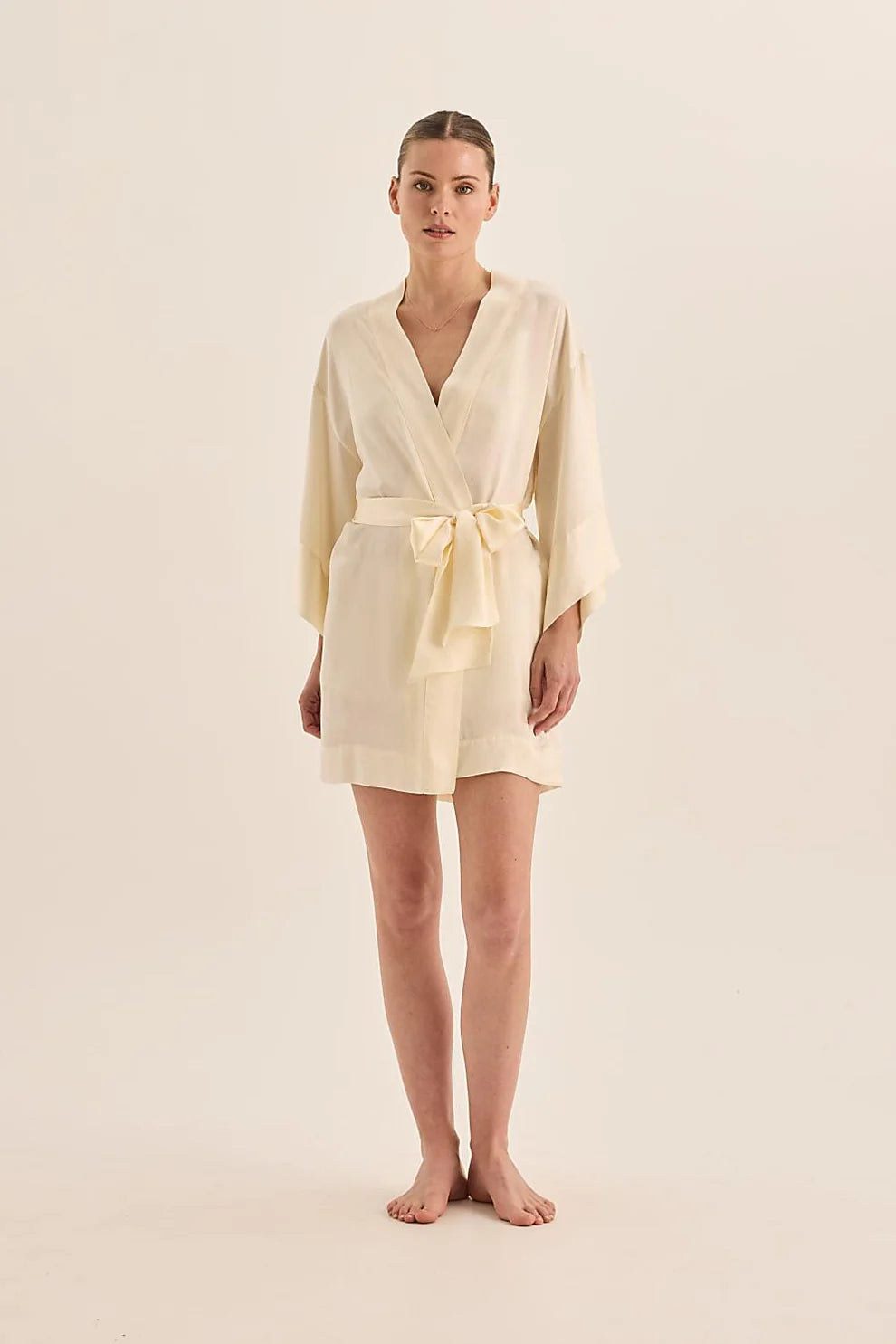 Diamond Pure Silk Ivory Short Robe
