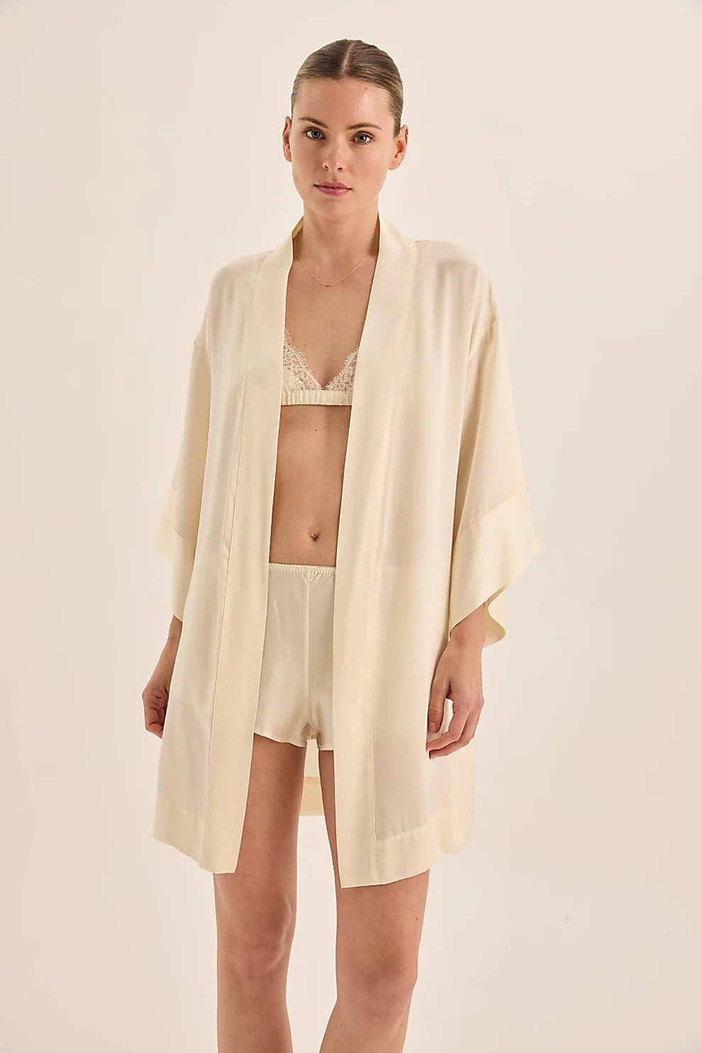 Diamond Pure Silk Ivory Short Robe